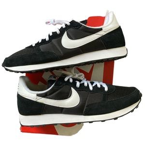 NWT Nike Challenger OG Mens Sz 10 Shoes Black/White CW7645 002